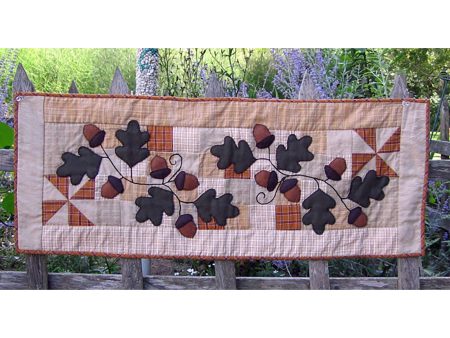 Acorn and Leaf Table Runner Pattern CTG-021 - Paper Pattern Sale